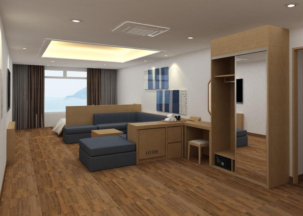 B&Beach Tourist Hotel Yeosu Dış mekan fotoğraf