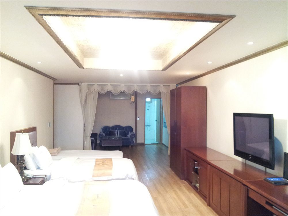 B&Beach Tourist Hotel Yeosu Dış mekan fotoğraf